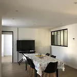 Sidney 度假居 *