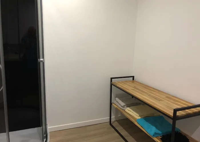 Sidney * Saint-James